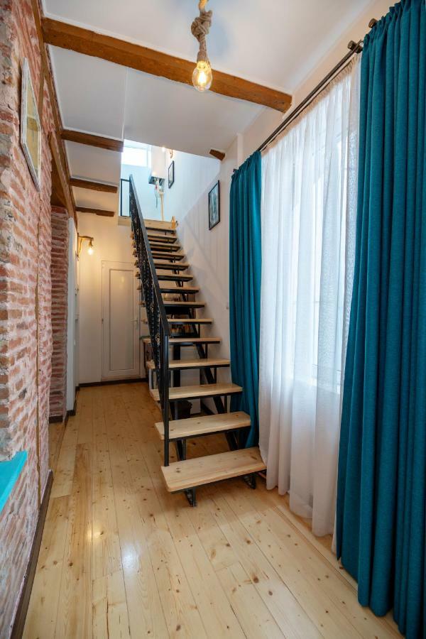 Apartment Ornament تبليسي المظهر الخارجي الصورة
