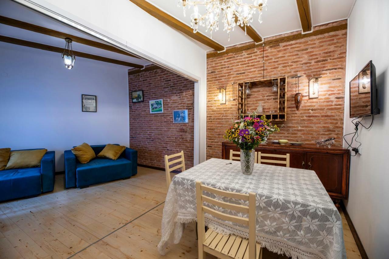 Apartment Ornament تبليسي المظهر الخارجي الصورة